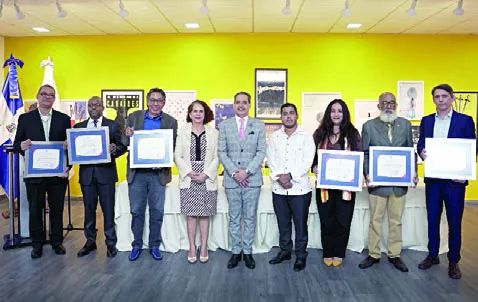 Escritores ganadores de los Premios Anuales de Literatura.