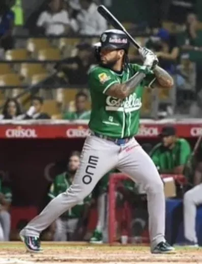 Jonathan Arauz sigue respondiendo para las Estrellas.