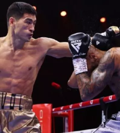 Dmitry Bivol no tuvo dificultades para retener cinturón.