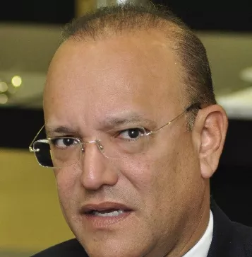 Ulises Rodríguez  también es candidato del PRM.