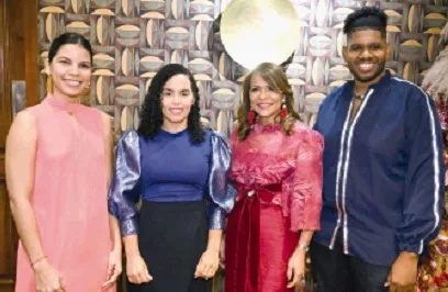 Shaine Alonzo, Mildred Veras, Isabel Reynoso y Héctor Jiménez.