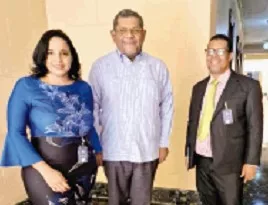Elizabeth Gutiérrez, Alexander Barrios y Ramón Chávez R.