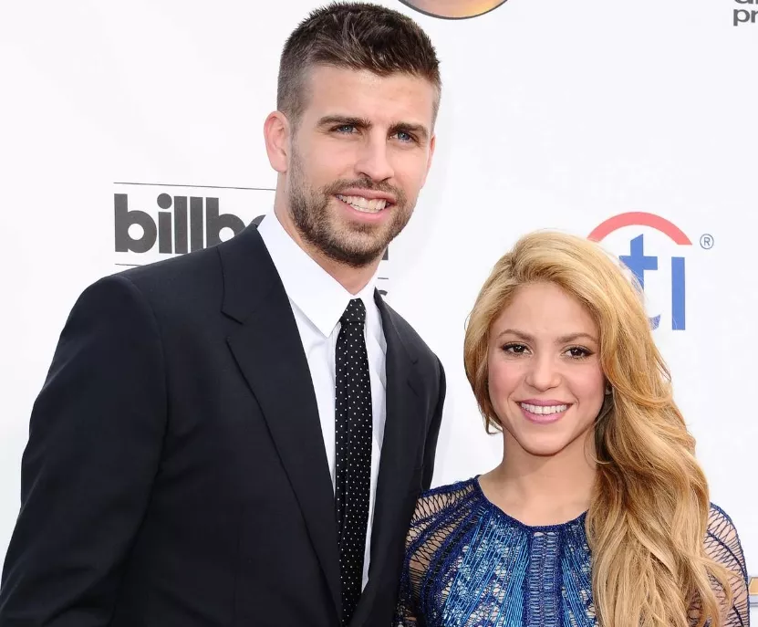 Gerard Piqué le exhige a Shakira más tiempo con sus hijos.