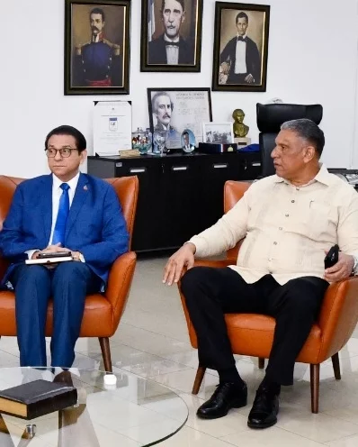 Daniel Rivera y Jesús Vásquez Martínez en encuentro.