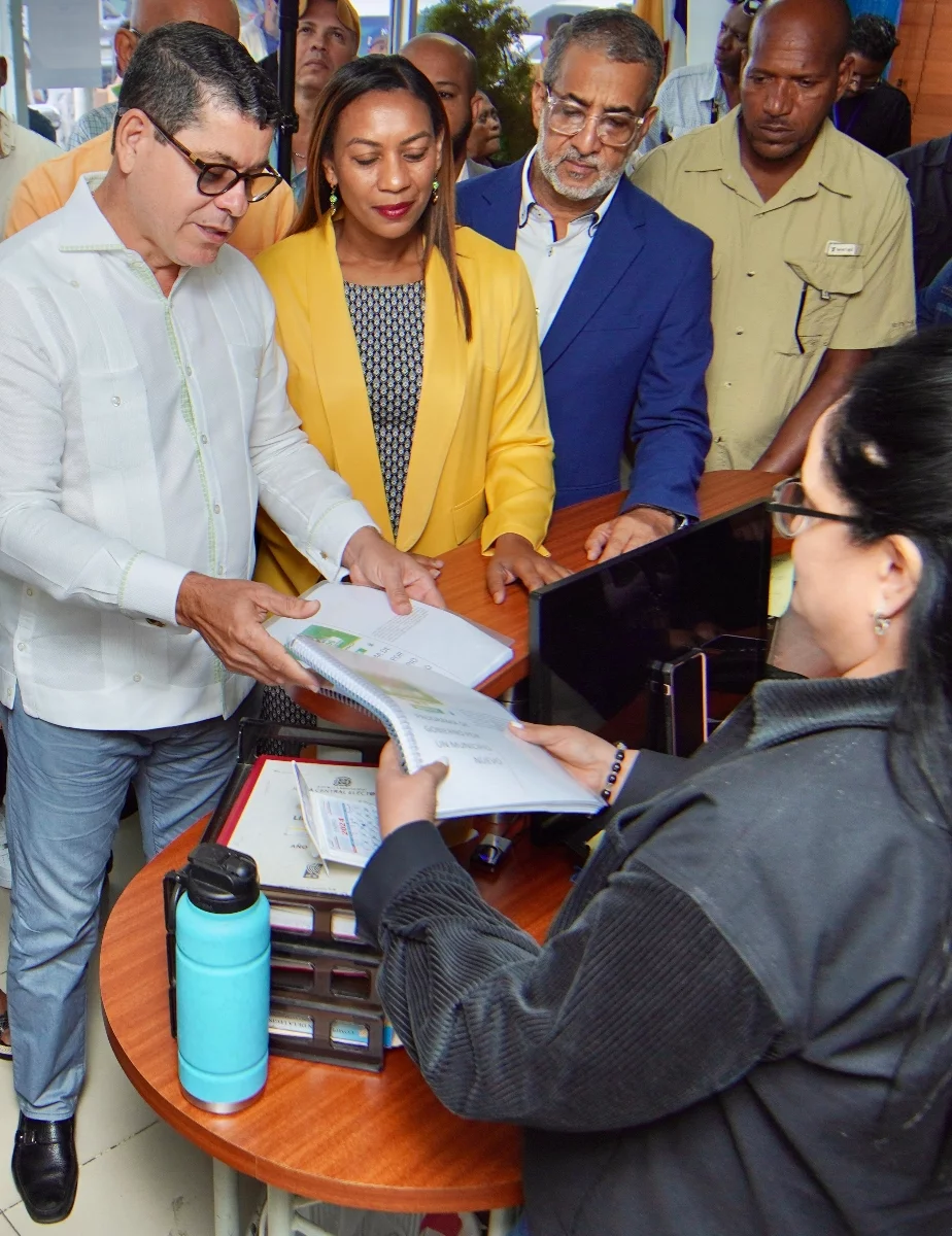 Aquilino Serrata es candidato de la Alianza Rescate RD.