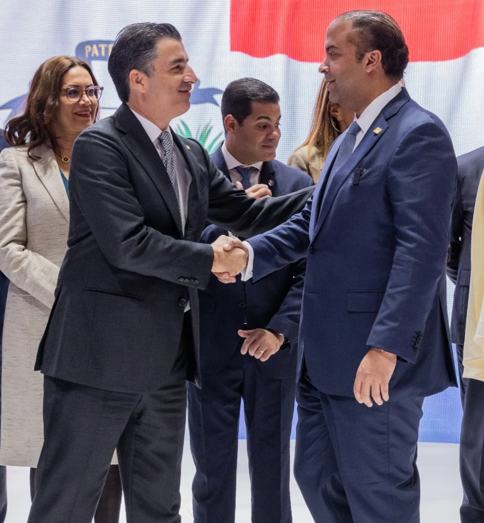Samuel Pereyra, administrador general del Banco de Reservas y   Christopher Paniagua, presidente del Banco Popular.
