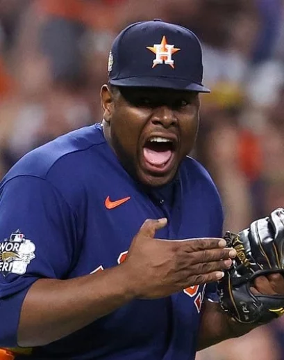 Héctor Neris y Wandy  Peralta podrían juntarse  en Yankees.  AP
