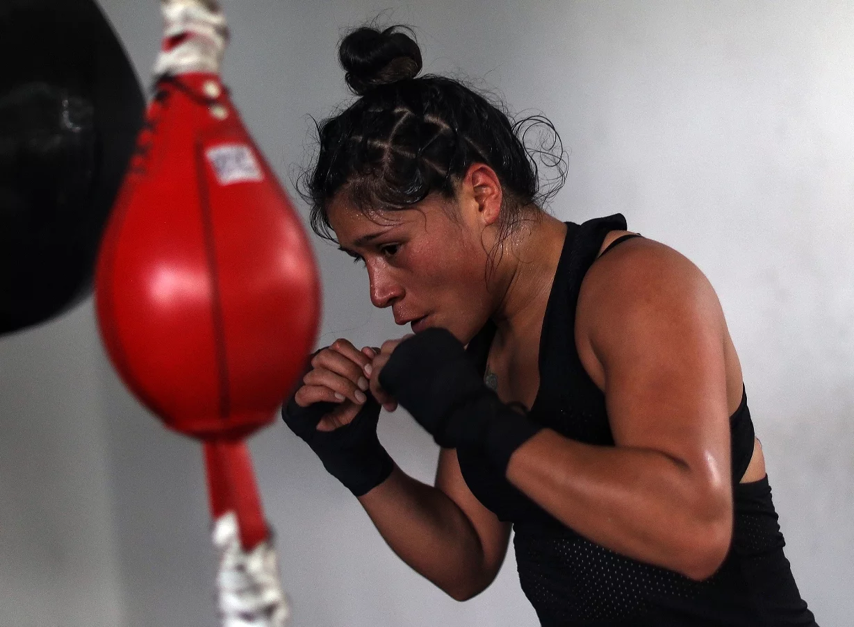 La mexicana Erika Cruz cierra su campamento, confiada en derrotar a Serrano