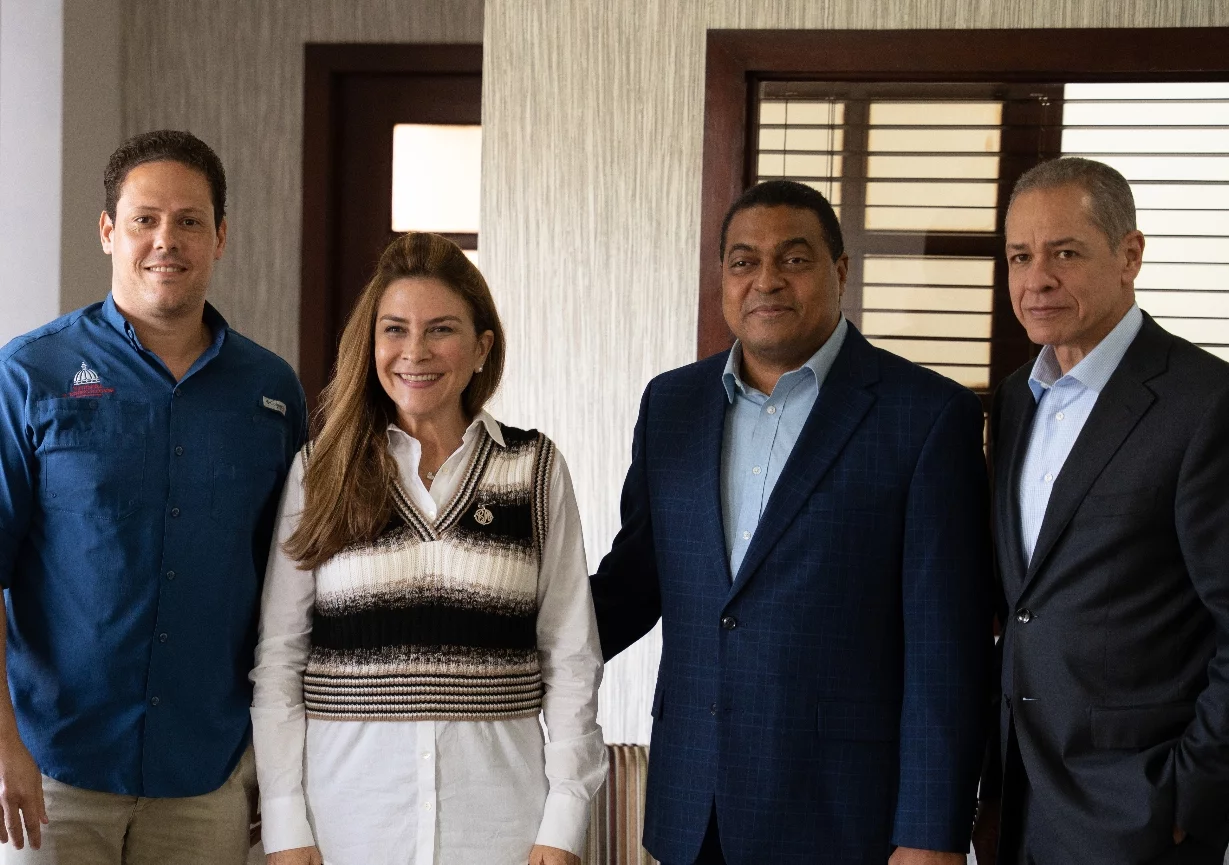 Desde la izquierda, Carlos Bonilla Sánchez, Carolina Mejía, José Monegro y Fernando Langa.