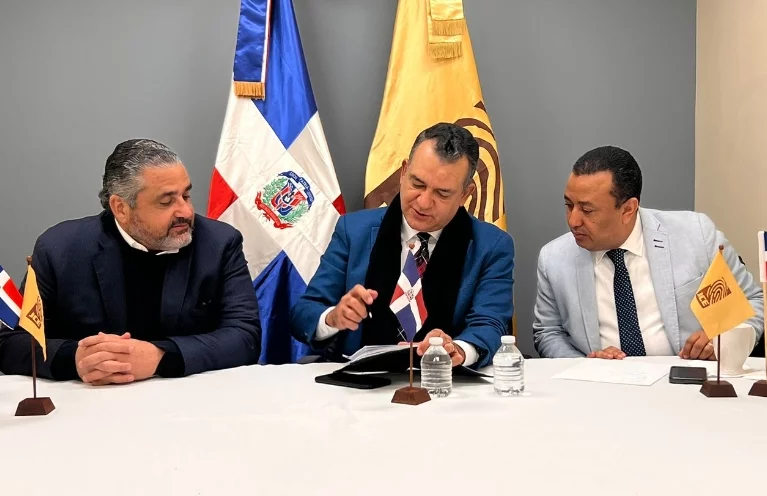 El padrón de dominicanos en el exterior va en aumento.