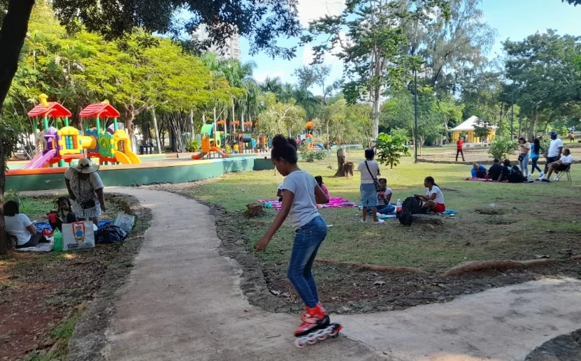 El parque cuenta hoy con llamativos espacios para recreación.