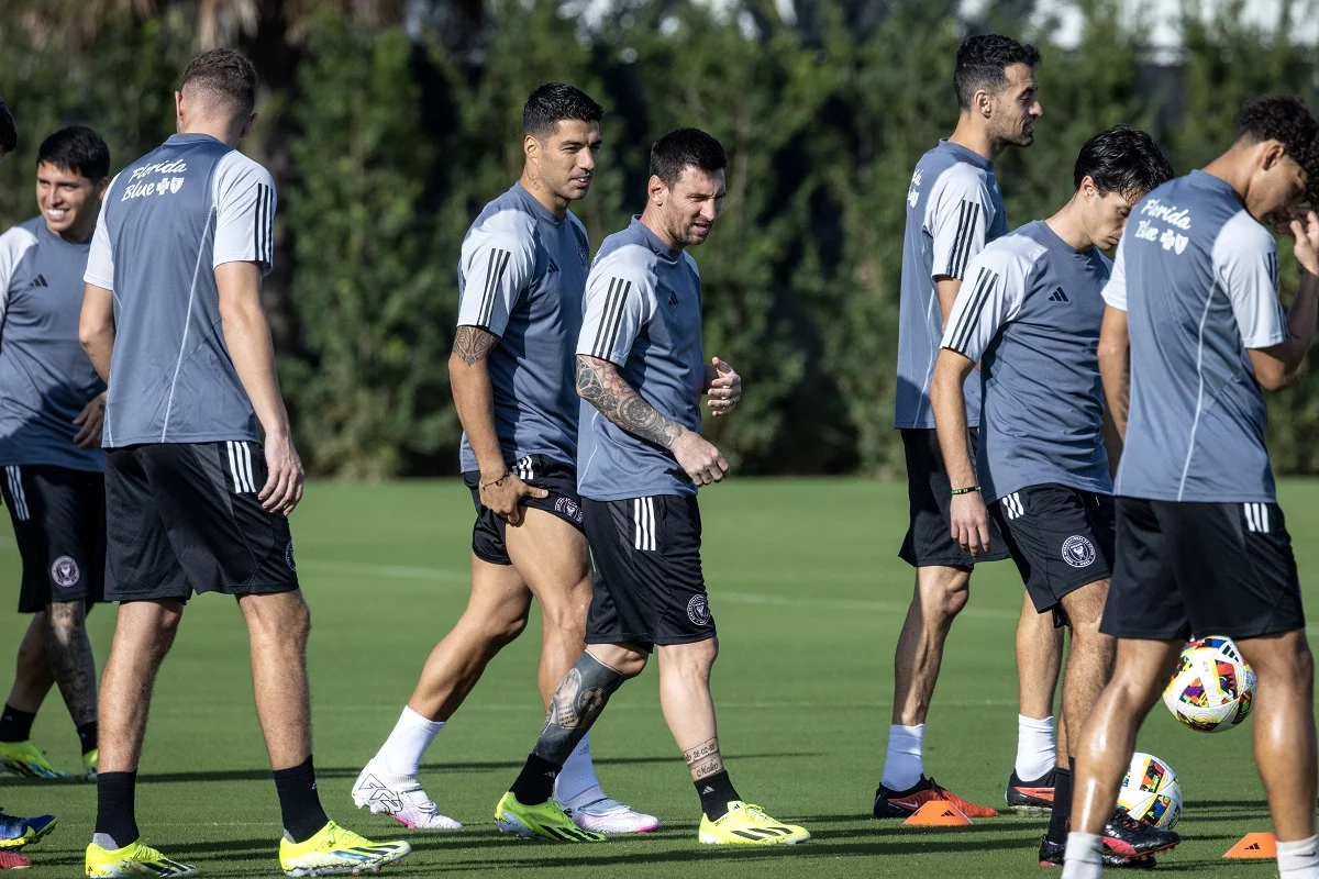 Uruguayan striker Luis Suarez presented at Inter Miami