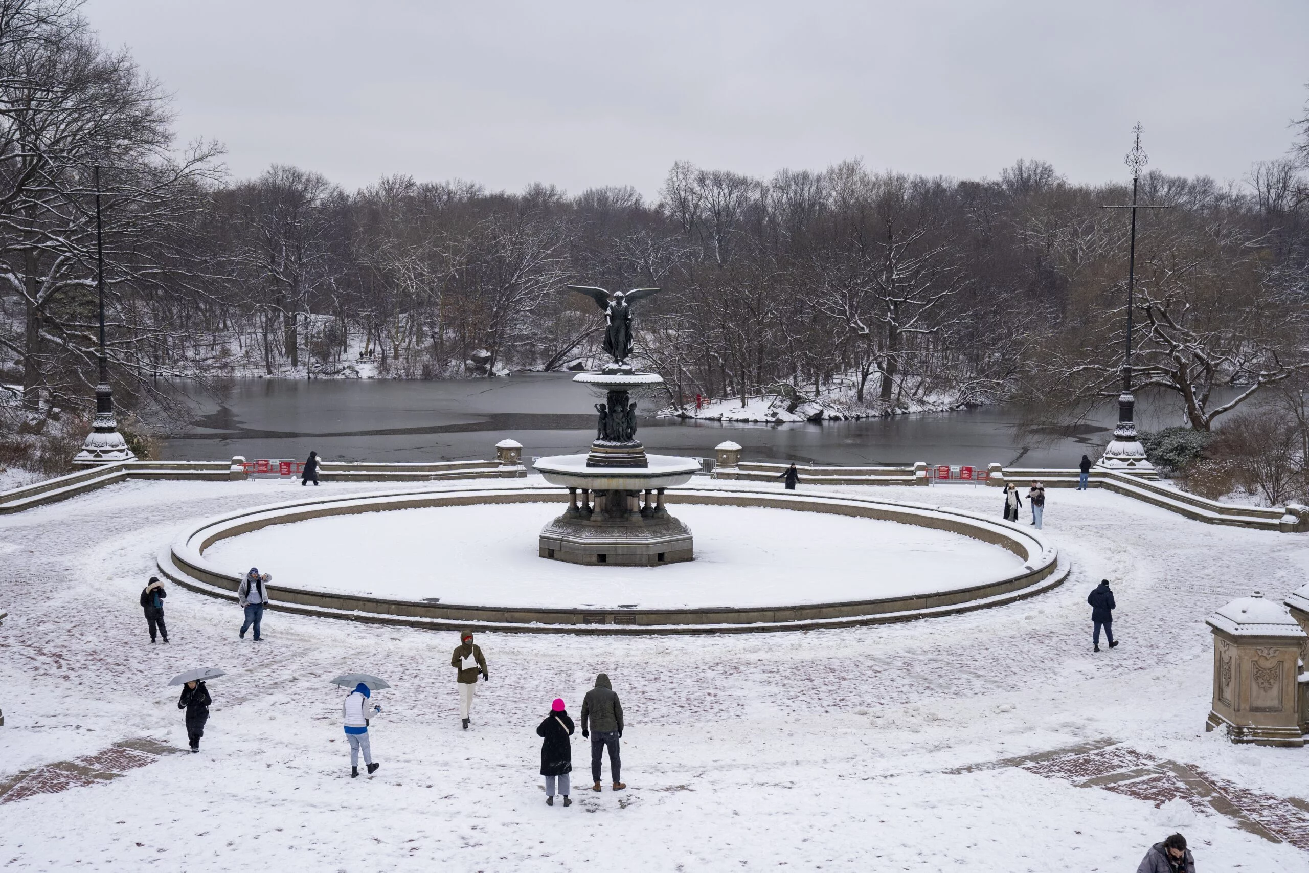 La nieve y las gélidas temperaturas persisten en buena parte de Estados Unidos