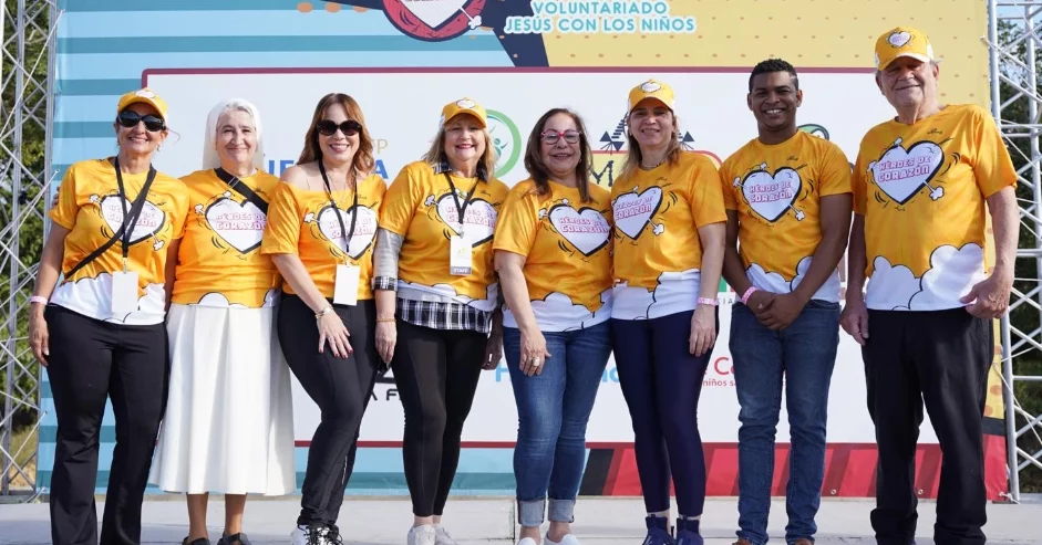 Ejecutivas del voluntariado y de AFP Siembra.
