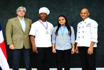 Danilo Díaz, Francis Norberto García, Katy Paola Gil y Benjamín Álvarez.