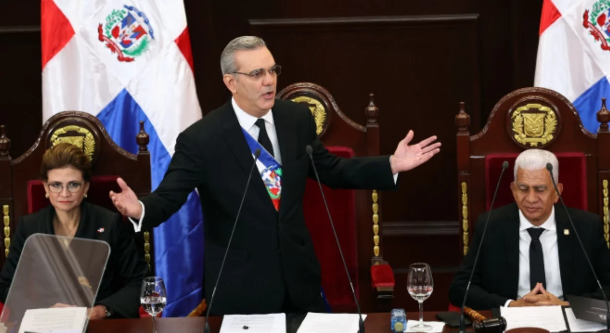 El presidente Luis Abinader durante su discurso de rendición de cuentas .  AGENCIA FOTO