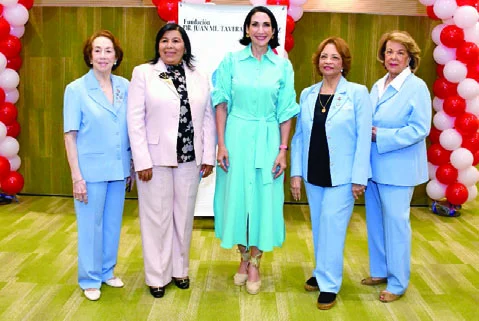 Polita de Barceló, Milagros Ureña, Raquel Arbaje de Abinader, Angélica Benítez de Ginebra y  Carmen Altagracia Cambiaso de Bisonó.
