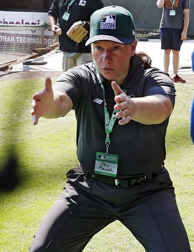 Umpire Pawol Baseball