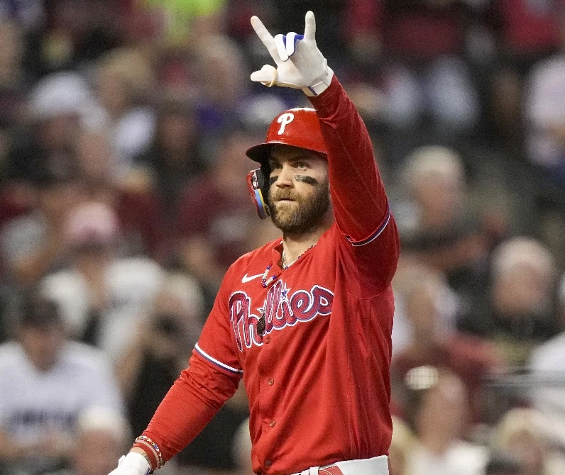 Phillies Harper