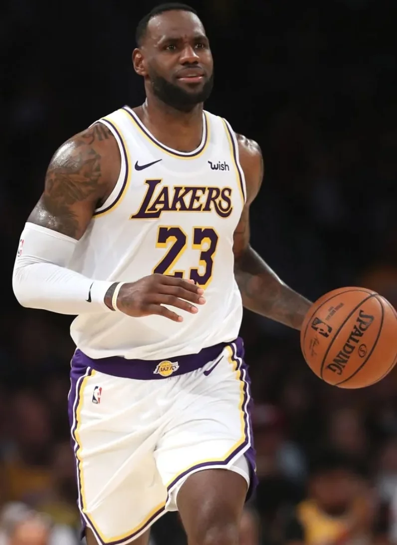LeBron James, liderará la conferencia Oeste.