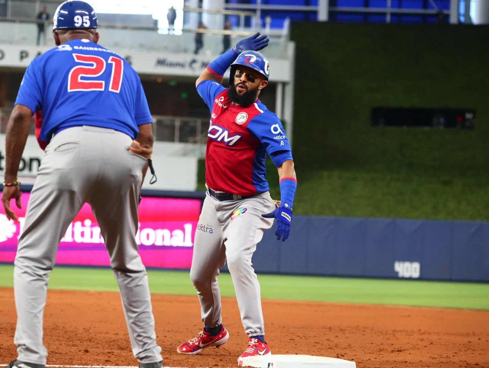 Emilio Bonifacio es parte clave  ofensiva equipo dominicano