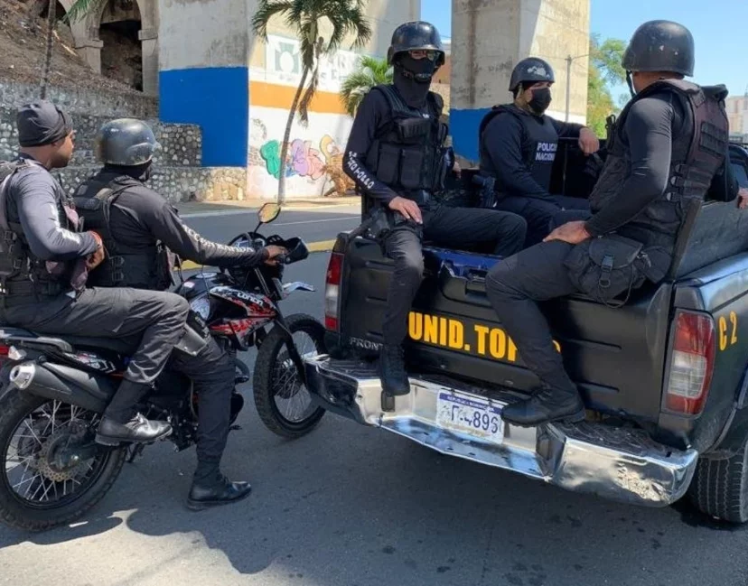 Unidades tácticas de la Policía se mudaron por varios días a San Cristóbal sin éxito alguno.