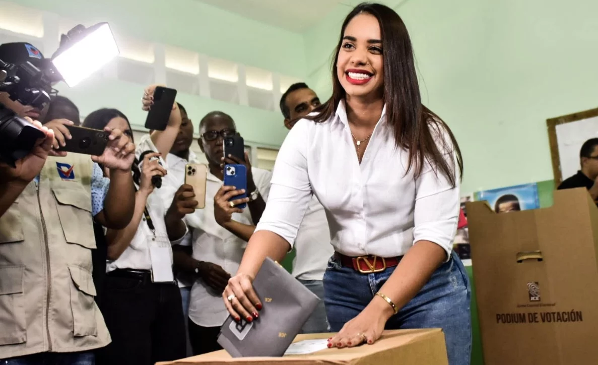 La alcaldesa electa Betty Gerónimo obtuvo un   55.64 %, equivalente a 73,047 votos.