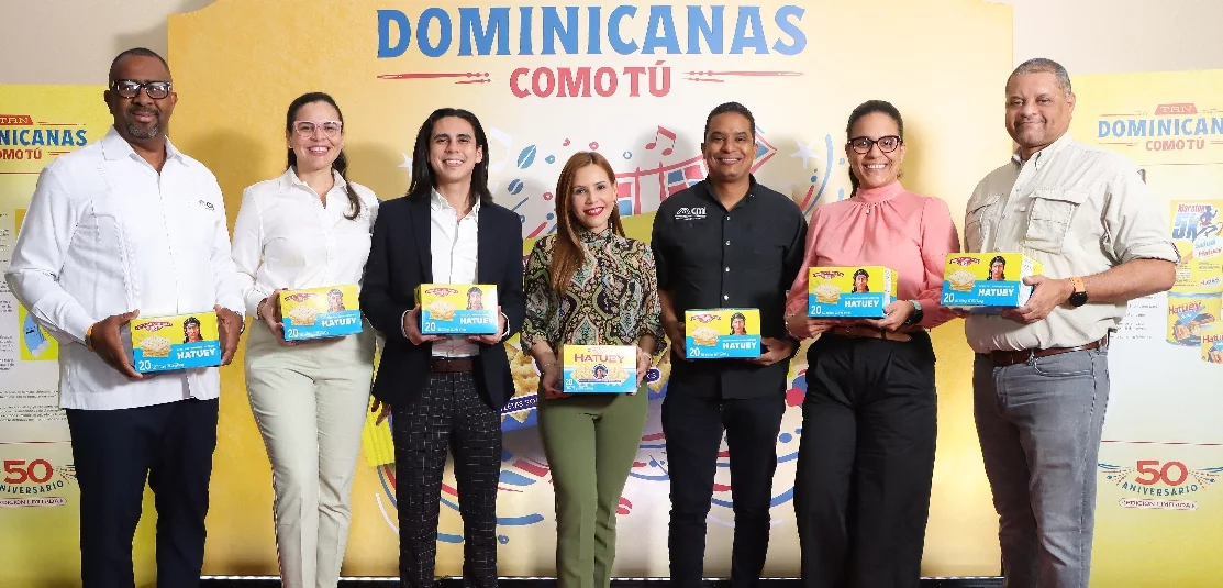 Víctor Calzado, Lilian De León, Sergio Ibarra, Paola Cardona, Óscar Castro, Leslie Báez y Juan Isidro Pérez.