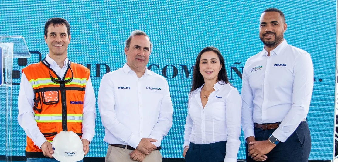 Gustavo Vargas, Donald Pimentel, Carol Reyes y Stalin Pérez.