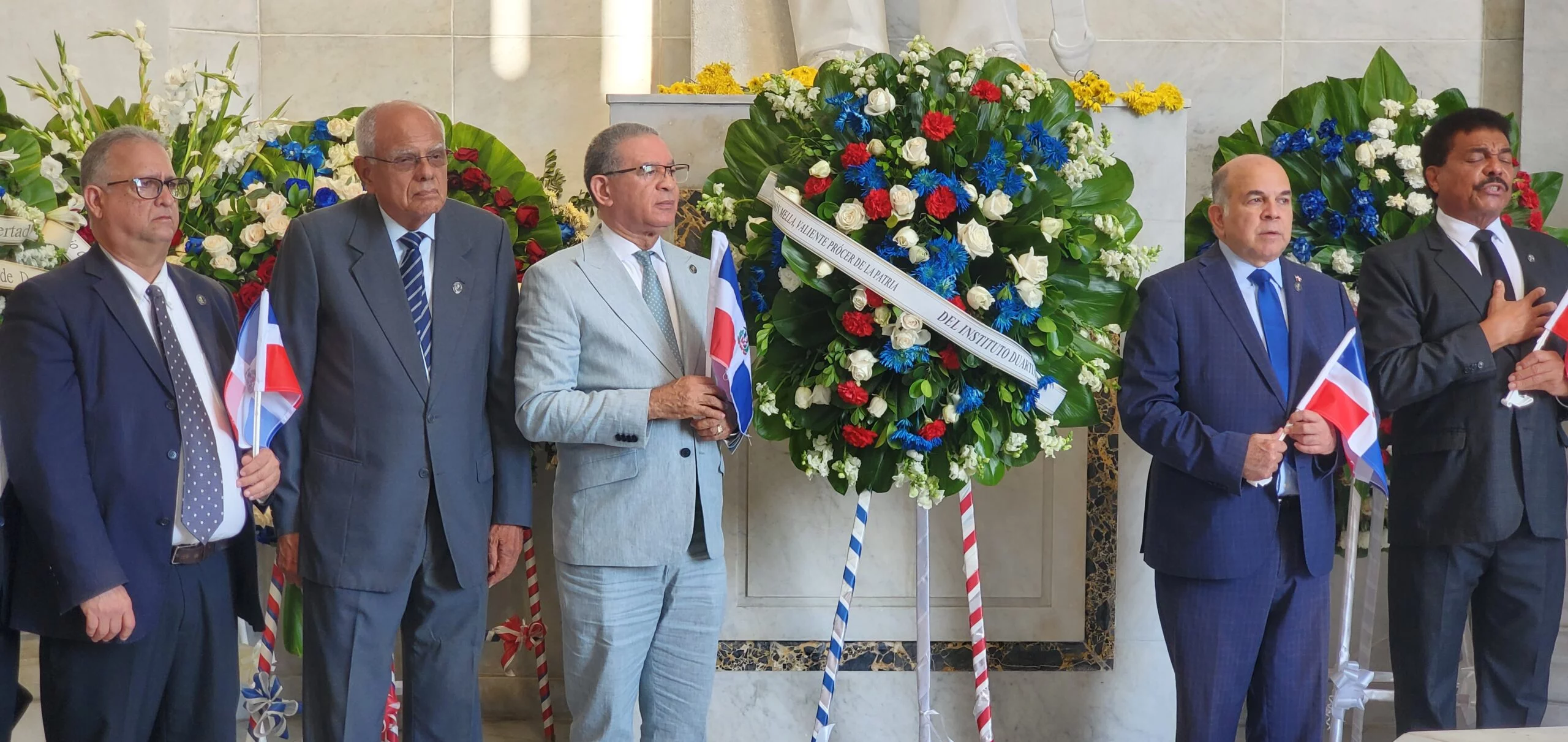 Foto 1, Pilia Moreno, Julio Rodríguez, Wilson Gómez, Pelegrín Castillo y Rafael Volquez.