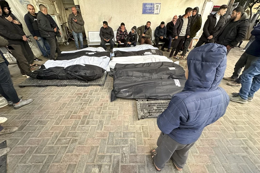 Decenas de civiles y unos 40 milicianos mueren en el norte y sur de Gaza en últimas horas