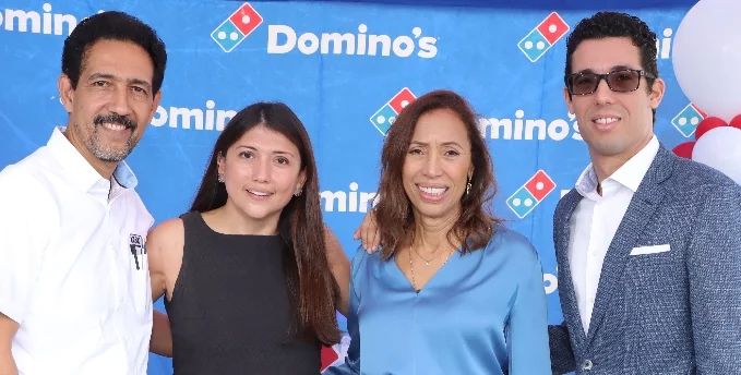Giuseppe Suero, Pamela Carrera, María Vásquez y Luis Francisco Rodríguez.