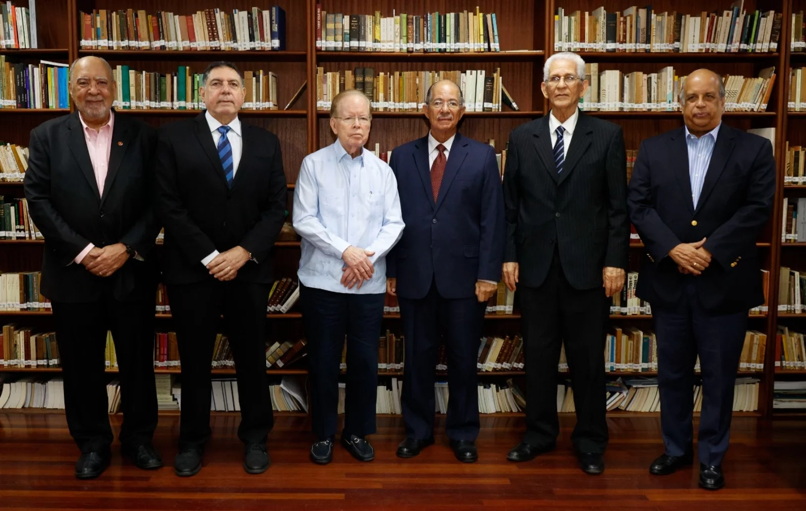 Julio Sánchez Mariñez, Gamal Michelén, José Luis Corripio, José Alcántara Almánzar, Bruno Rosario Candelier y Juan Daniel Balcácer