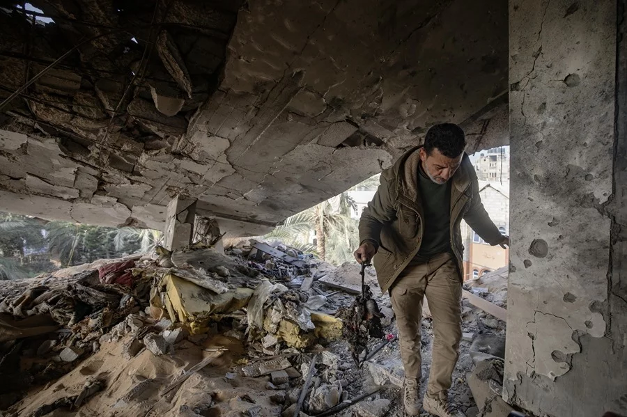 Israeli airstrikes hit Rafah