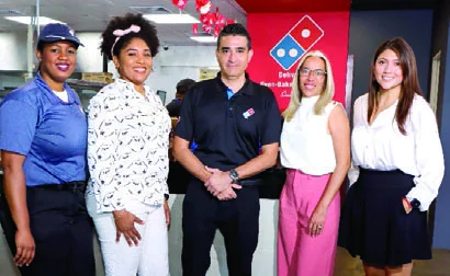 María Jiménez, Merssy Benigna, Adrián Carrasco, Leslie Villalona y Pamela Carrera.