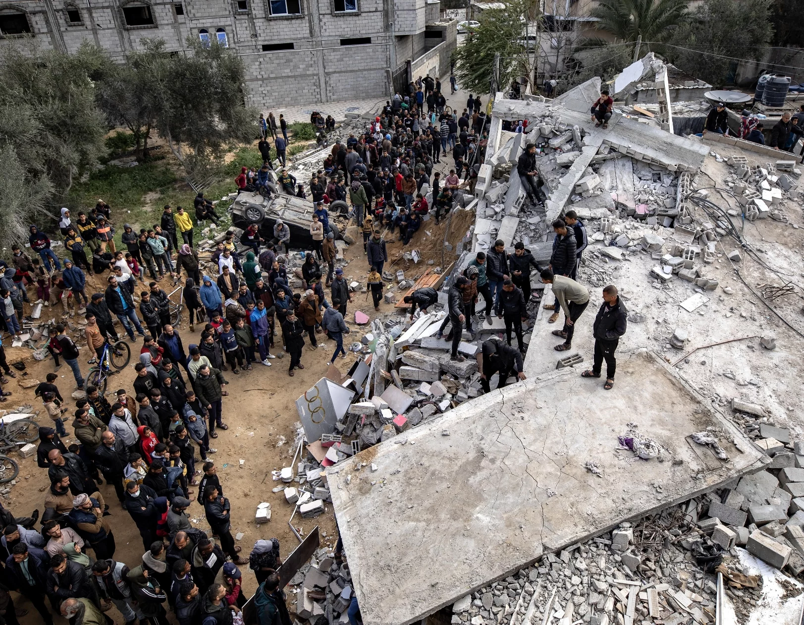 Palestinians mourn their dead following recent Israeli airstrikes in Rafah