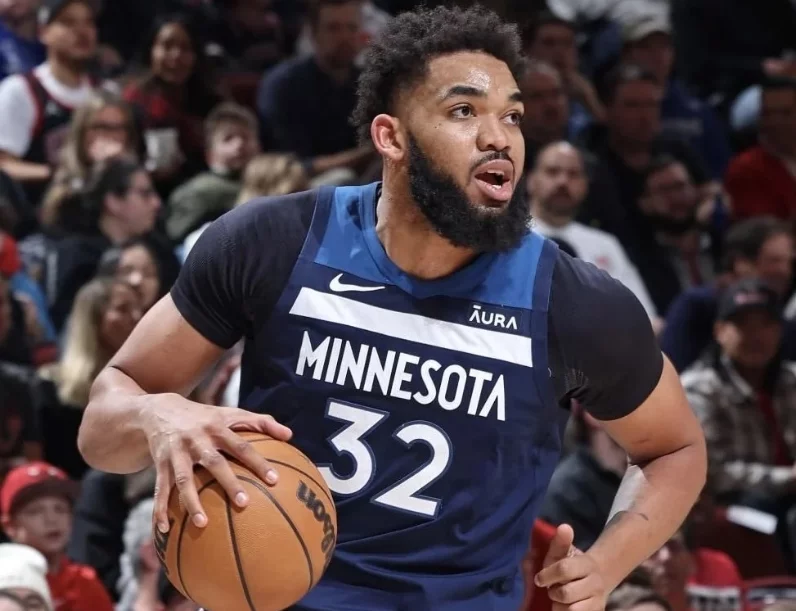 Karl-Anthony Towns está fuera por lesión   de rodilla.  Ap