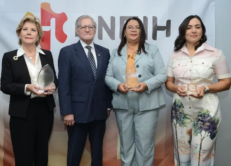 Norma Vargas, Euri Andújar, Maira Morla Pineda y Posairis Peralta.