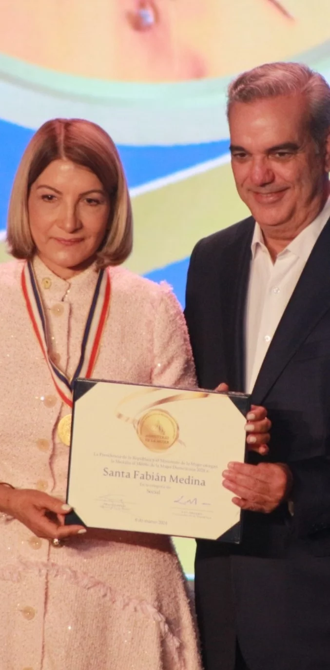 Cesarina Fabián y Luis Abinader.