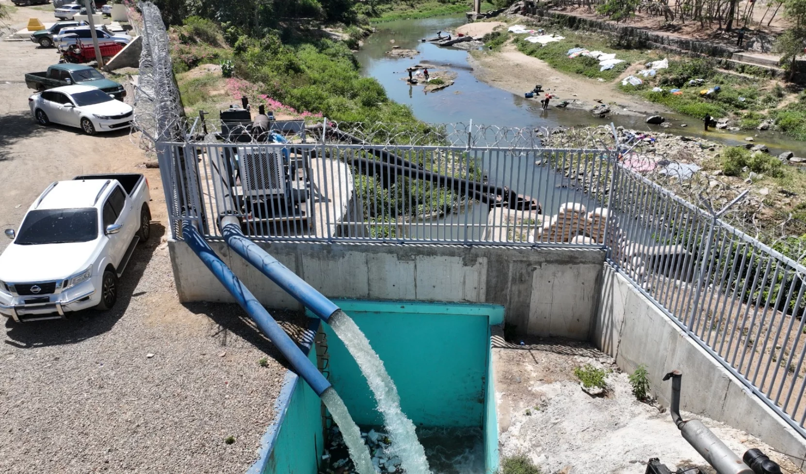 El canal La Vigía fue rehabilitado por el Indrhi el pasado año con la intervención en su toma ubicada en La Aduana Vieja.