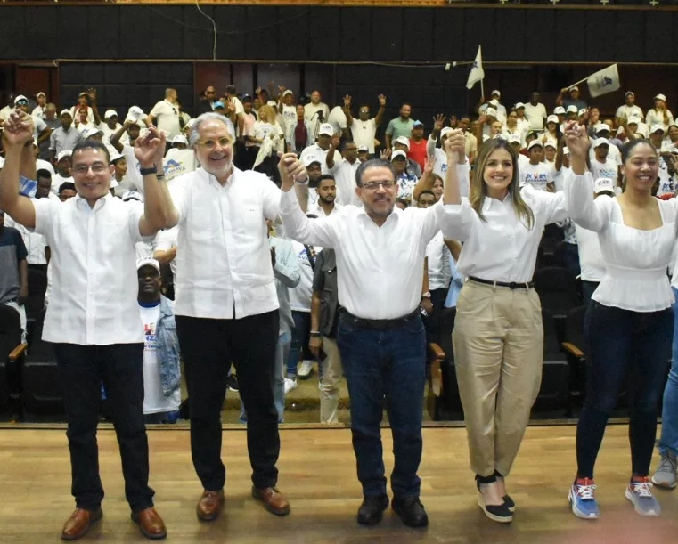 El encuentro tuvo lugar en el Club Mauricio Báez.