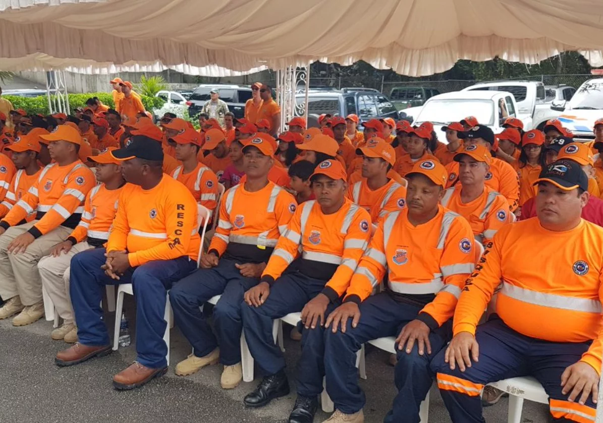 Las labores del voluntariado de la Defensa Civil iniciaron ayer en horas de la tarde.