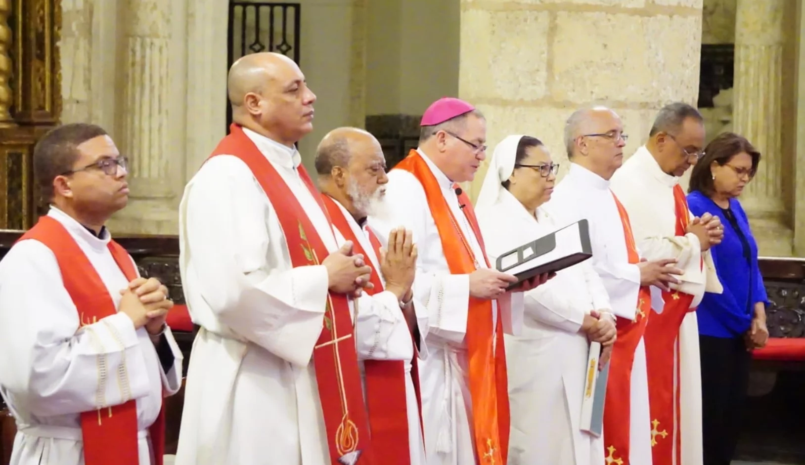 En el Sermón de las Siete Palabras la iglesia Católica cuestionó las políticas públicas en medio ambiente, salud, seguridad, tránsito y violencia intrafamiliar.