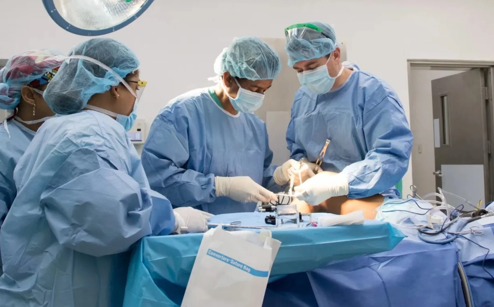 Hay personas que mueren en la larga espera por un trasplante que le permita recuperar su salud.  Archivo