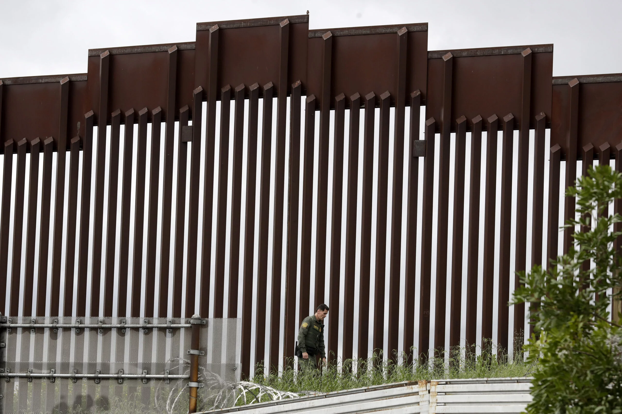 La construcción del muro fronterizo para evitar la entrada masiva de inmigrantes la inició Donald Trump en su primera gestión de gobierno. Fuente externa