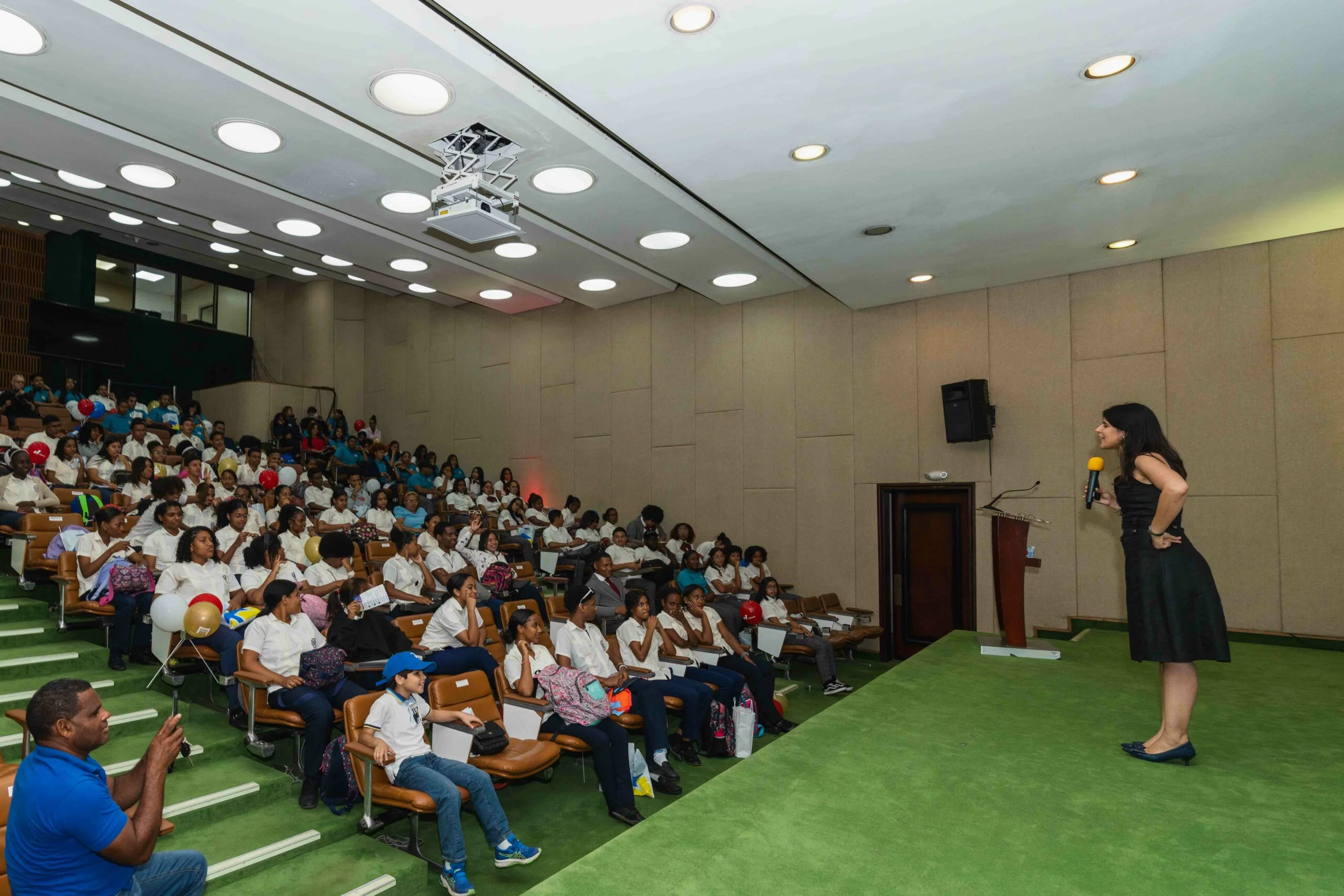 BPD_001 El Banco Popular ofreció la charla educativa “Finanzas con Propósito para Jóvenes” en el Banco Central.