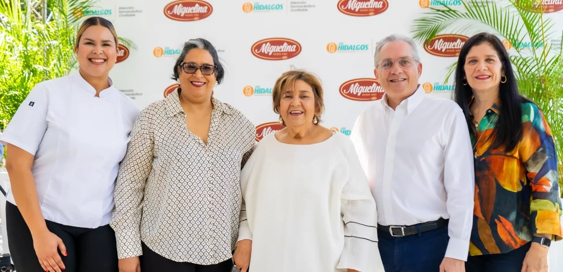 Laura Batista García, Imilse García Mirabal, Miguelina Mirabal de García, Ernesto Martínez y Amelia de Martínez.