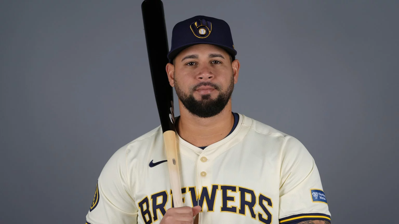 Gary Sánchez estuvo con  los Cerveceros en   2024.