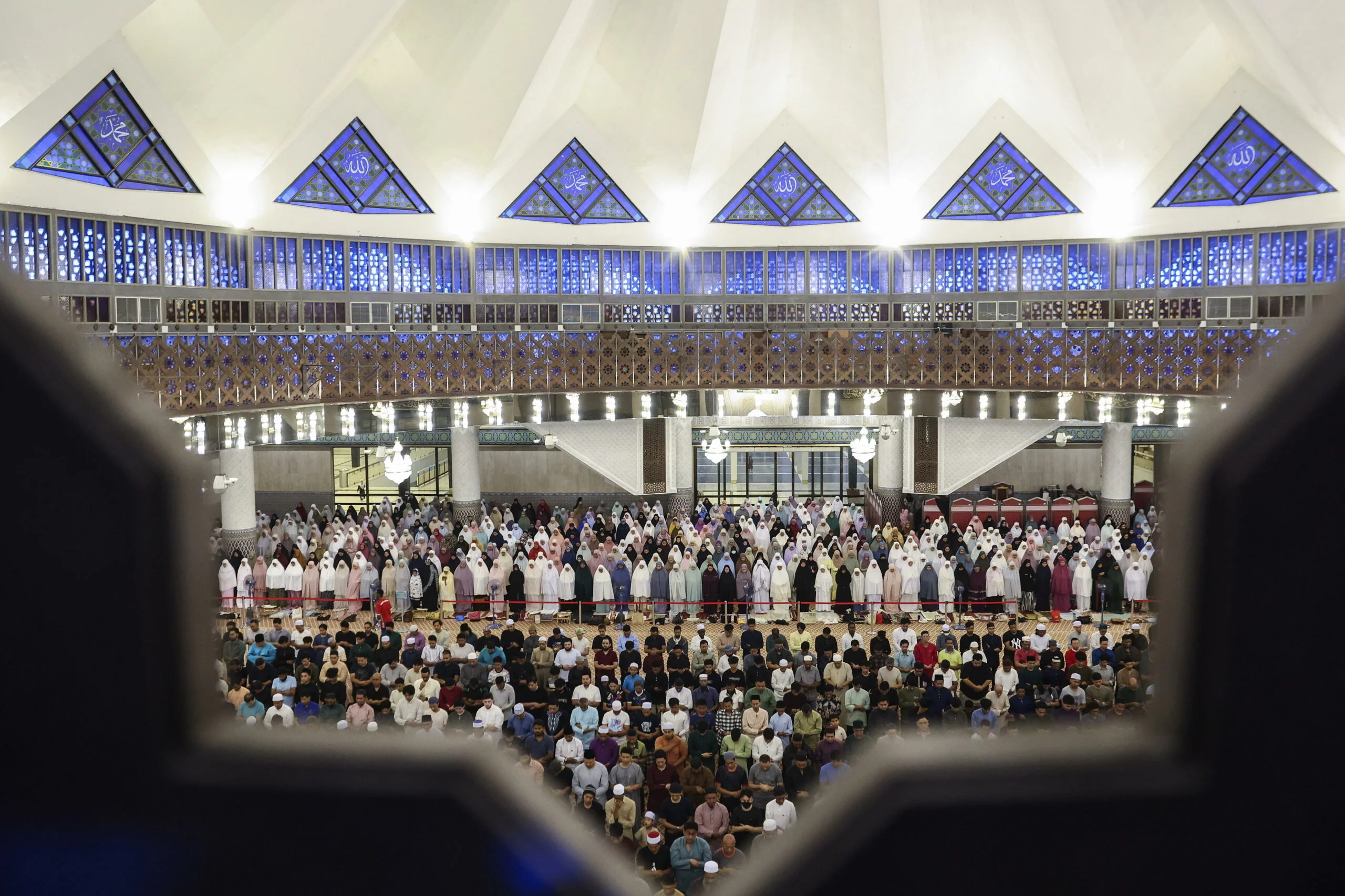 First day of Tarawih prayer to mark beginning of Ramadan in Malaysia