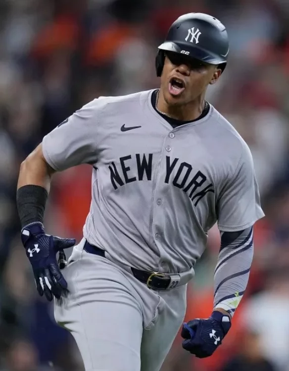El dominicano Juan Soto y Mookie Betts disfrutan de un espectacular  inicio de temporada.  Ap